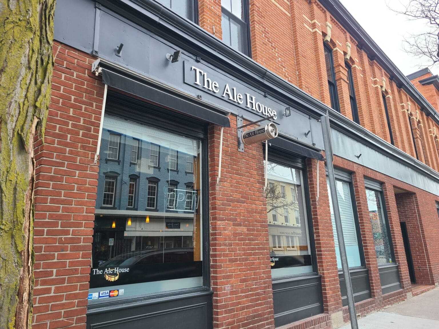 Division Street 246 Carve Real Estate