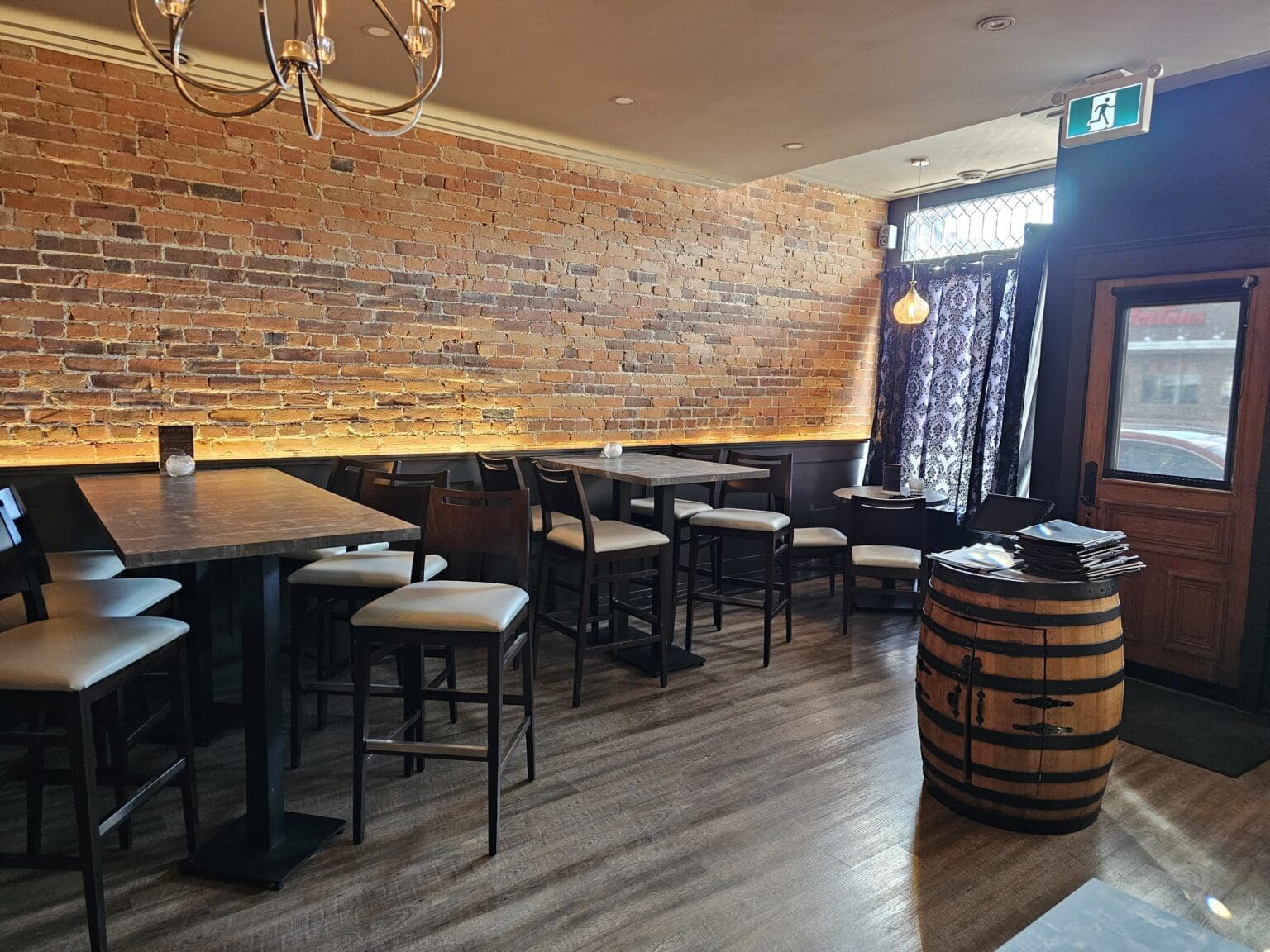 Queen Street North 23 Carve Real Estate