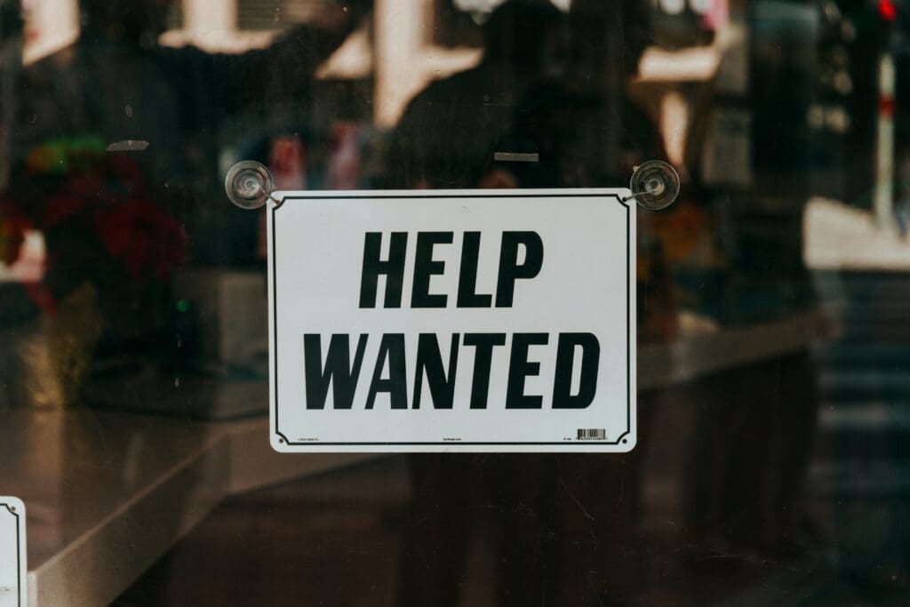How to Write a Job Posting: Insights For Restaurant Owners